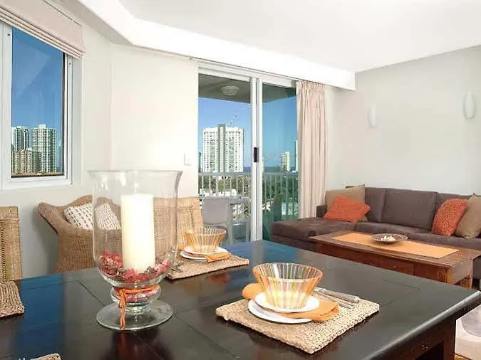 גולד קוסט Emerald Surfers Paradise Shared Apartment