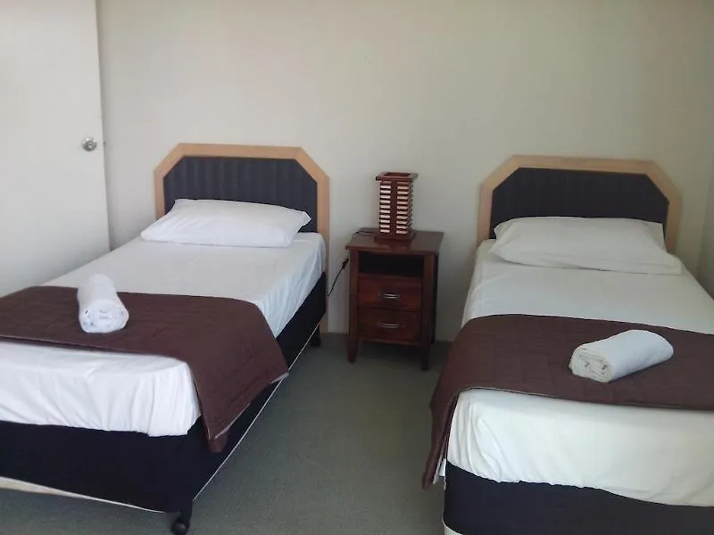 Emerald Surfers Paradise Shared Apartment Gold Coast Hostel