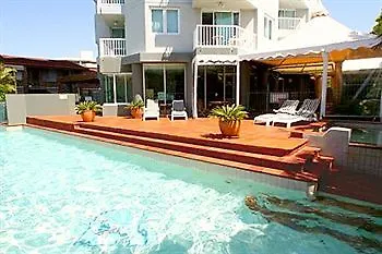 Hostel Emerald Surfers Paradise Shared Apartment Gold Coast Australia